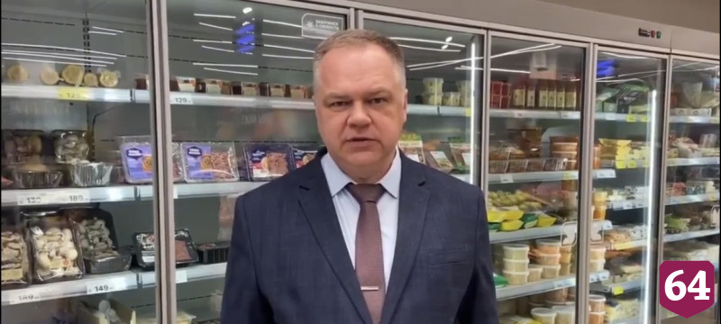 Саратовцев научили подтверждать возраст в магазине смартфоном 