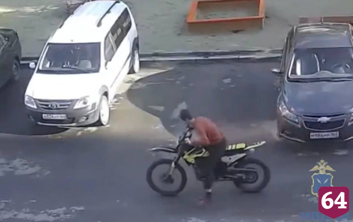 В Саратове 15-летнего школьника задержали за кражу питбайка